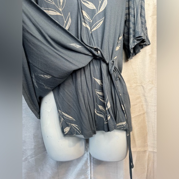 Lucky Brand Floral Wrap Top - Picture 8 of 13